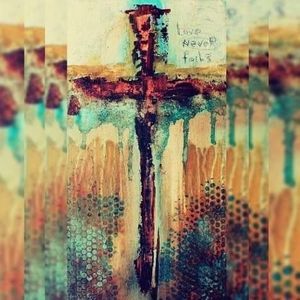 Meet your Posher, Larissa